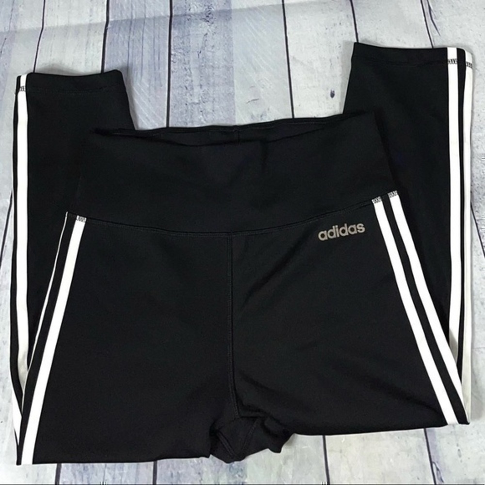 Women Adidas Climalite three striped leggings size medium